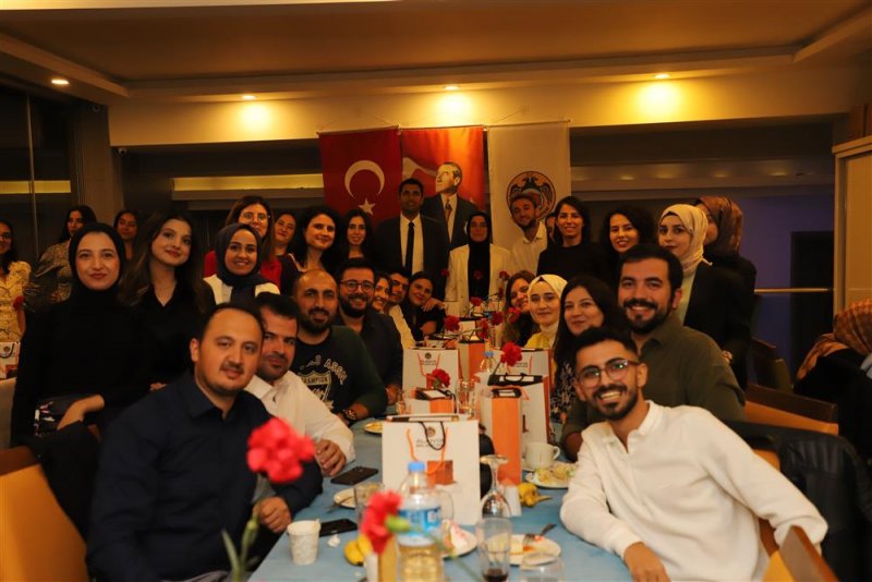 Başkan yücel 24 kasım’da alanya belediyesi’nin öğretmenleri ile bir araya geldi