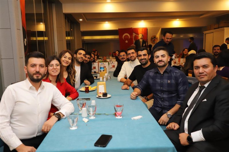 Başkan yücel 24 kasım’da alanya belediyesi’nin öğretmenleri ile bir araya geldi
