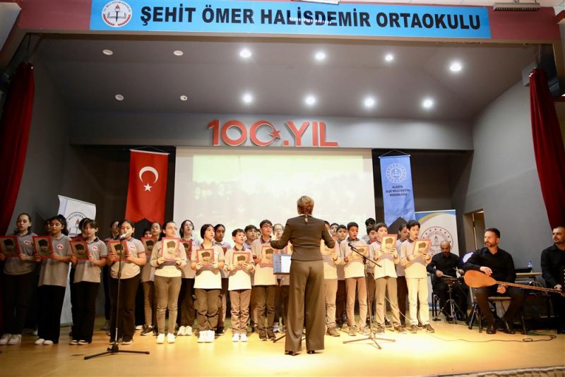 Başkan yücel ilk öğretmenini ziyaret etti