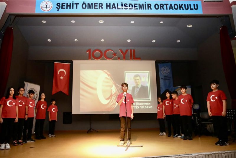 Başkan yücel ilk öğretmenini ziyaret etti