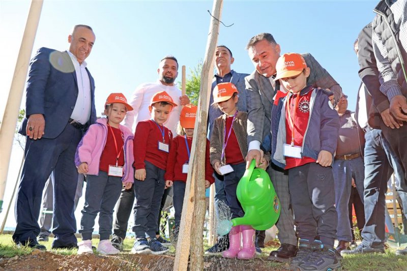 batı bölgesine dev hizmet 100. yıl konaklı-payallar-türkler sosyal yaşam alanları bisiklet ve yeşil yürüyüş yolu açılışı gerçekleştirildi
