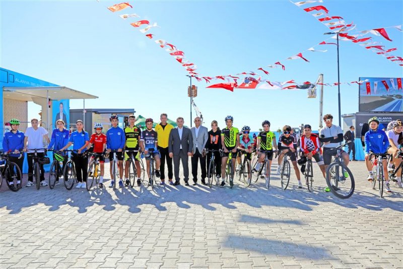 batı bölgesine dev hizmet 100. yıl konaklı-payallar-türkler sosyal yaşam alanları bisiklet ve yeşil yürüyüş yolu açılışı gerçekleştirildi