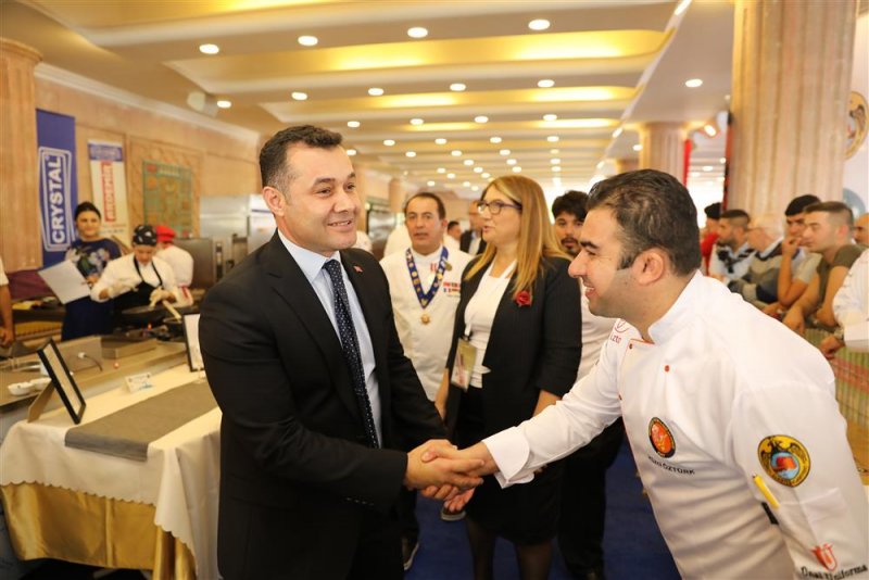 Efsane yarışma geri dönüyor - alanya belediyesi ve altın kepçe turizm ve aşçılar derneği 8. gastro alanya uluslararası yemek yarışması başlıyor