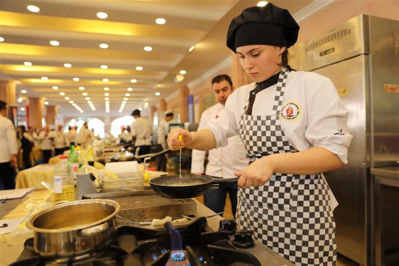 Efsane yarışma geri dönüyor - alanya belediyesi ve altın kepçe turizm ve aşçılar derneği 8. gastro alanya uluslararası yemek yarışması başlıyor