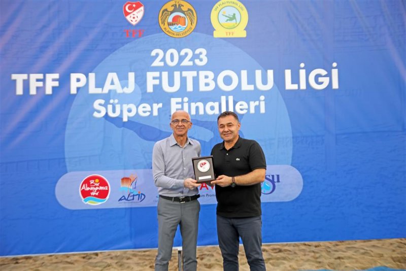 Kumda şampiyon ömeroğulları erciş spor