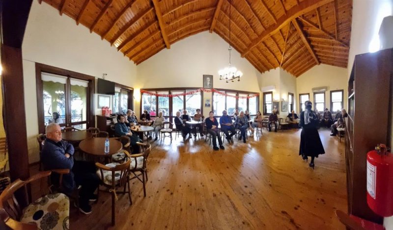 Tevfik hoca evinde yaşlılara yönelik seminer ve eğitimler devam ediyor
