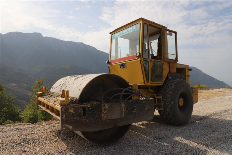 Üzümlü yolu asfaltla buluştu