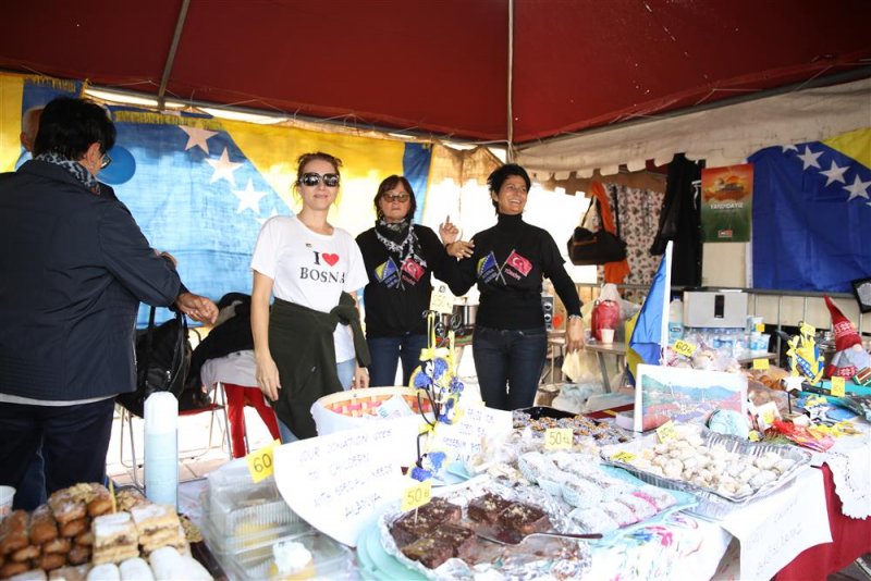 13. alanya uluslararası yeni yıl pazarı’na yoğun ilgi  - yerli ve yabancı binlerce vatandaş yeni yıl pazarı’nda buluştu