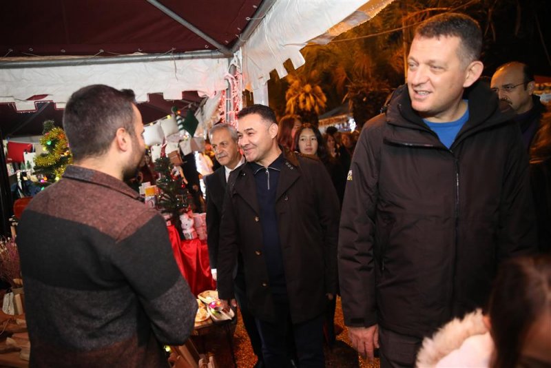 13. alanya uluslararası yeni yıl pazarı’na yoğun ilgi  - yerli ve yabancı binlerce vatandaş yeni yıl pazarı’nda buluştu