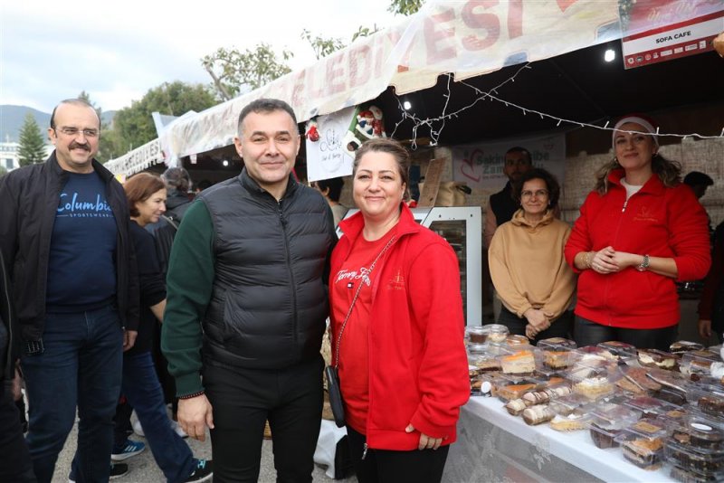 13. alanya uluslararası yeni yıl pazarı rekor katılımla gerçekleştirildi
