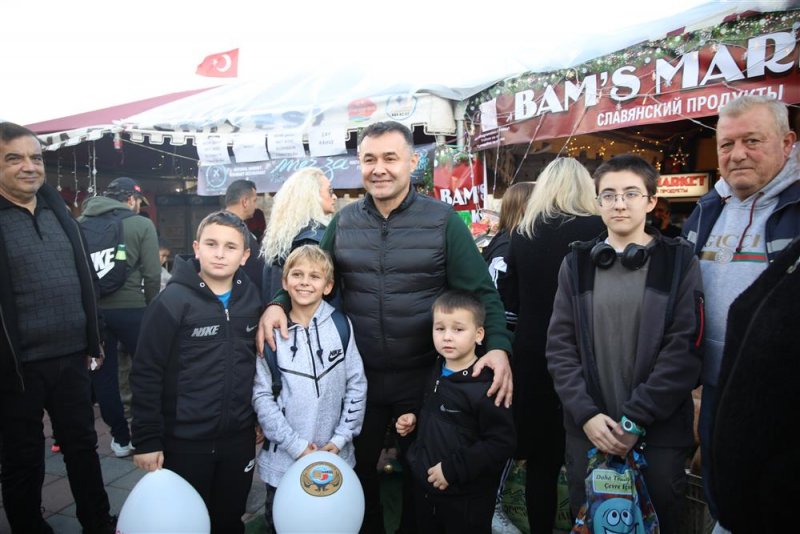 13. alanya uluslararası yeni yıl pazarı rekor katılımla gerçekleştirildi