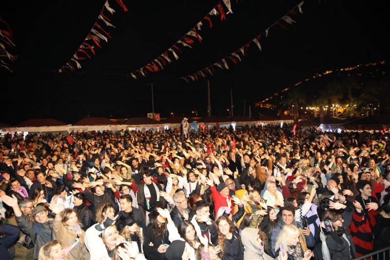 13. alanya uluslararası yeni yıl pazarı rekor katılımla gerçekleştirildi