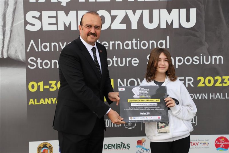 18. alanya uluslararası taş heykel sempozyumu tamamlandı - başkan yücel: alanya’mızın sanatla anılan bir şehir olmasını istiyoruz