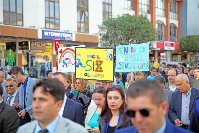 3 aralık dünya engelliler günü sevgi yürüyüşü ile kutlandı