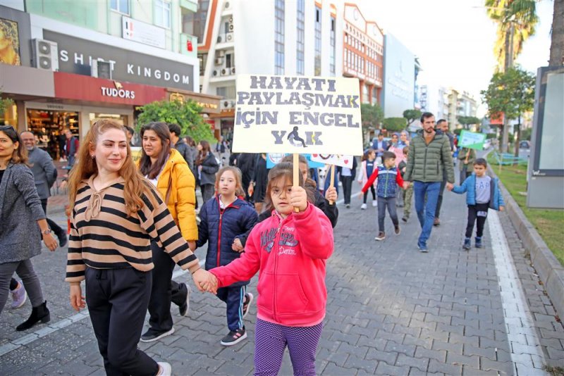 3 aralık dünya engelliler günü sevgi yürüyüşü ile kutlandı