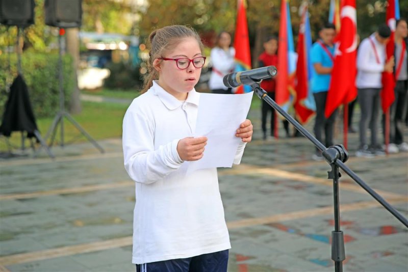 3 aralık dünya engelliler günü sevgi yürüyüşü ile kutlandı