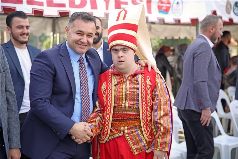 3 aralık dünya engelliler günü sevgi yürüyüşü ile kutlandı