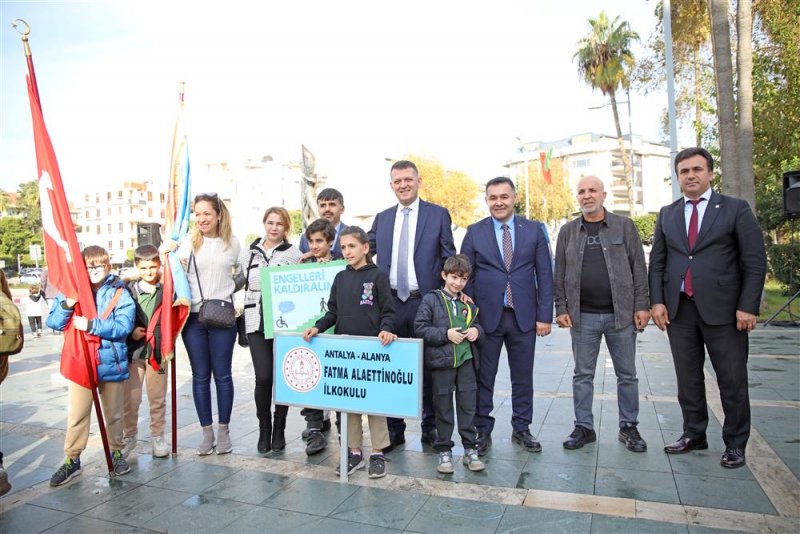 3 aralık dünya engelliler günü sevgi yürüyüşü ile kutlandı