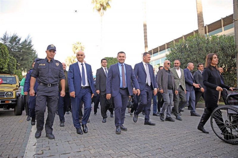 3 aralık dünya engelliler günü sevgi yürüyüşü ile kutlandı
