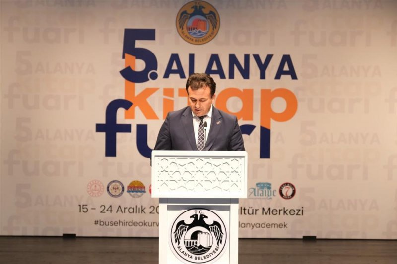 5. alanya kitap fuarı muhteşem etkinlikler ve ünlü konukları ile devam ediyor