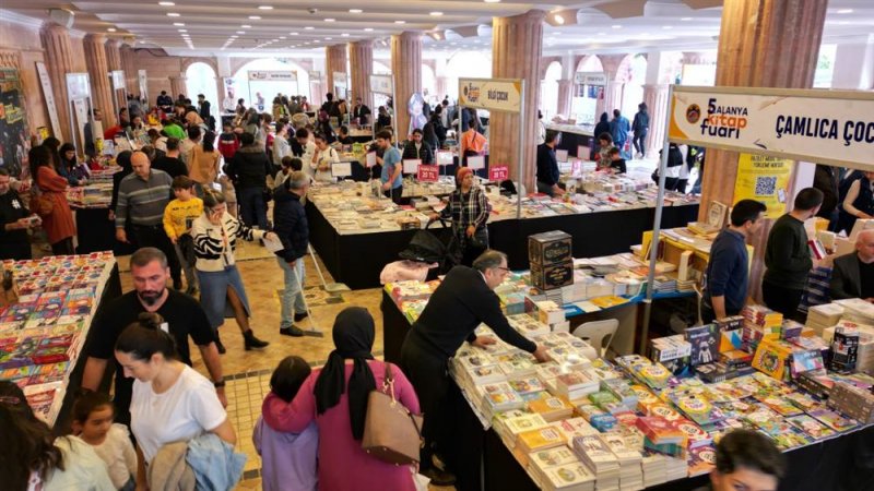 5. alanya kitap fuarı muhteşem etkinlikler ve ünlü konukları ile devam ediyor