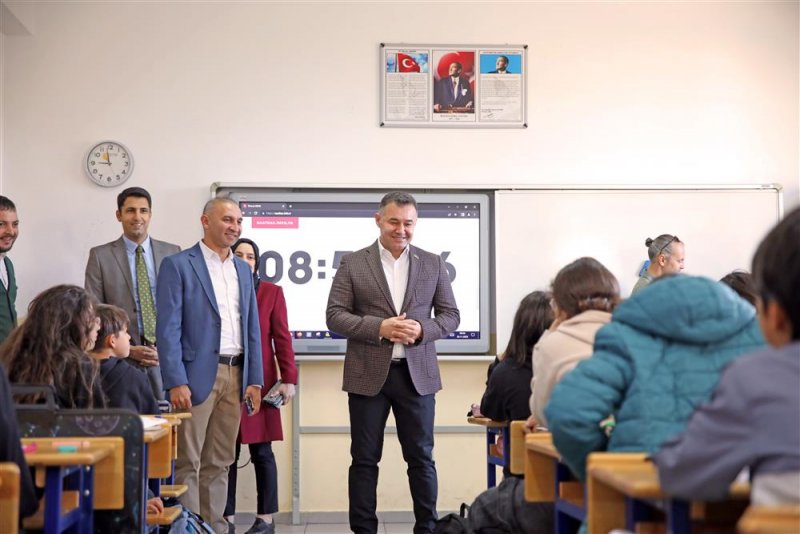 Alanya belediyesi’nden öğrencilere sınav desteği albap sınavında startı başkan yücel verdi