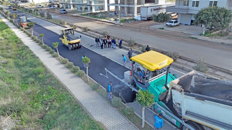 Başkan yücel, 15 mahallenin kullandığı demirtaş yolu’ndaki asfalt çalışmasını denetledi