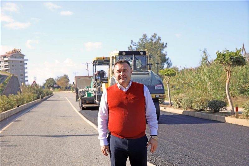 Başkan yücel, 15 mahallenin kullandığı demirtaş yolu’ndaki asfalt çalışmasını denetledi