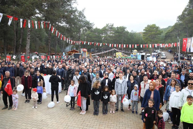 Başkan yücel engelli bireyler ile bir araya geldi başkan yücel: belediyemizin kapısı sizlere sonsuza kadar açık