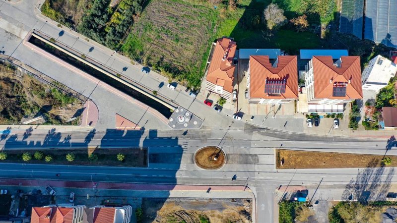 DENİZ YOLUNDAKİ DÖNEL KAVŞAK TAMAMLANDI