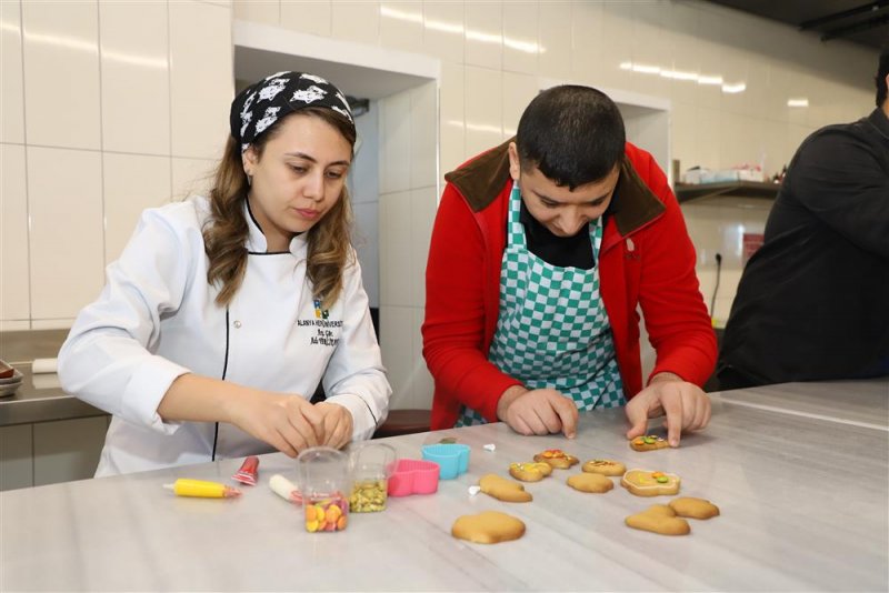 Engelli çocuklar mutfakla buluştu - alanya belediyesi ve alanya üniversitesi’nden anlamlı proje