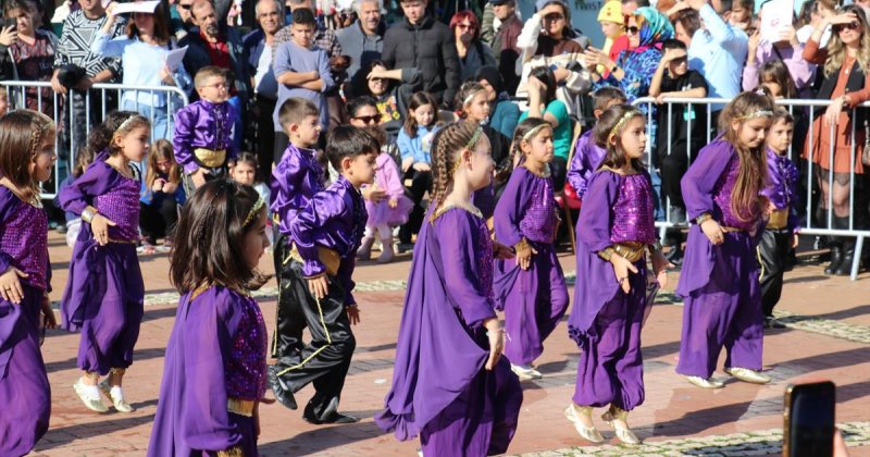 GAZİPAŞA’DA YENİ YIL PAZARINA BÜYÜK İLGİ