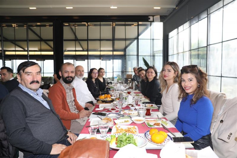 Başkan yücel alanya basını ile bir araya geldi