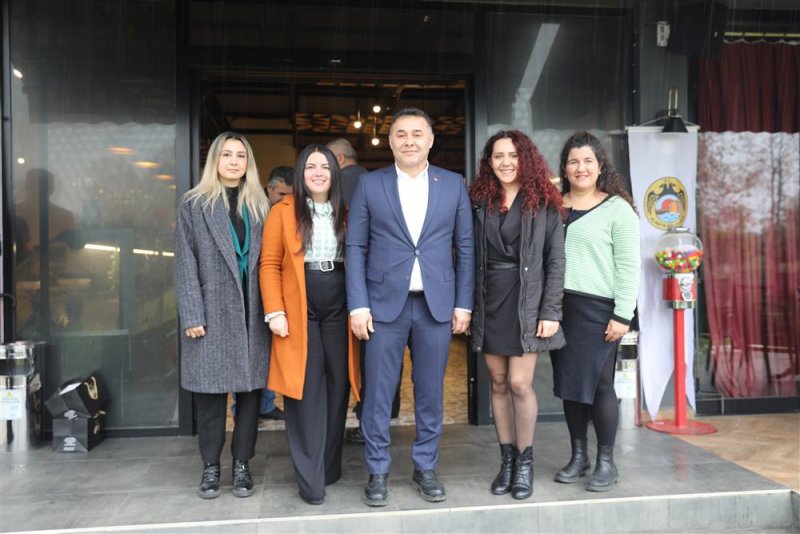 Başkan yücel alanya basını ile bir araya geldi