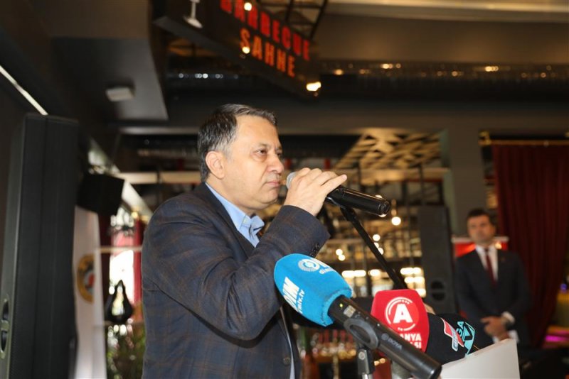 Başkan yücel alanya basını ile bir araya geldi