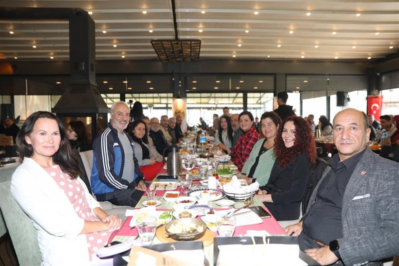 Başkan yücel alanya basını ile bir araya geldi