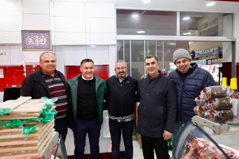Başkan yücel toptancı hali, balık hali ve pazar esnaflarını ziyaret etti