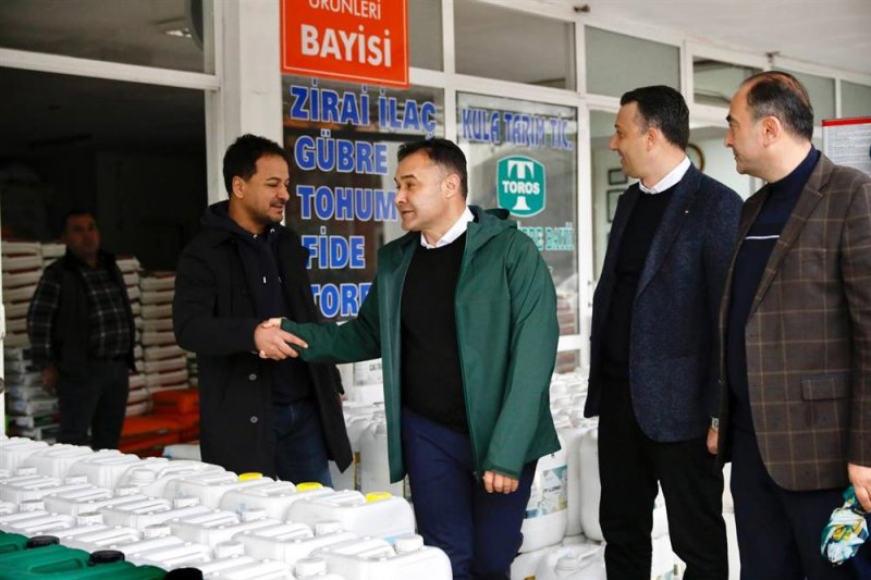Başkan yücel toptancı hali, balık hali ve pazar esnaflarını ziyaret etti