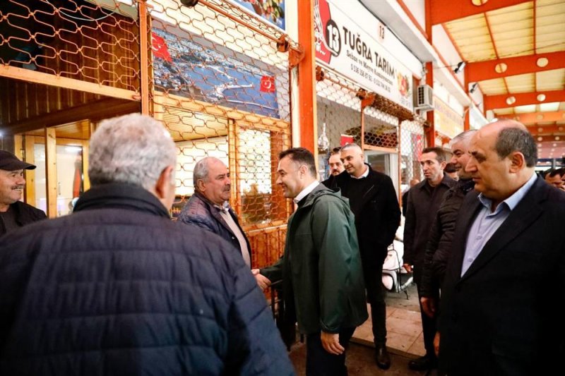 Başkan yücel toptancı hali, balık hali ve pazar esnaflarını ziyaret etti