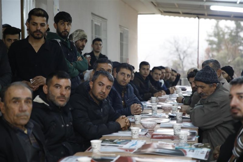 Başkan y&uuml;cel uzun&ouml;z mahallesi&rsquo;nde vatandaşlarla bir araya geldi