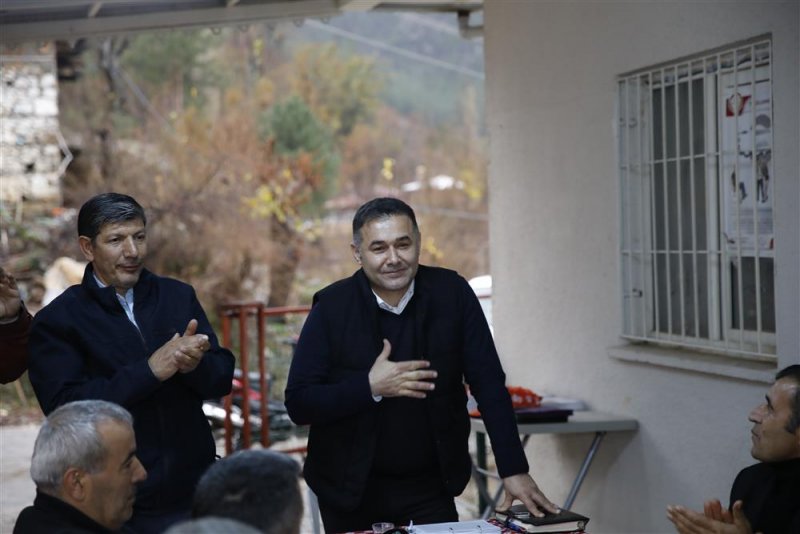 Başkan y&uuml;cel uzun&ouml;z mahallesi&rsquo;nde vatandaşlarla bir araya geldi