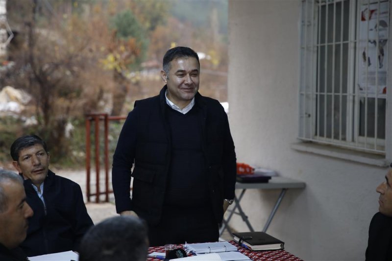 Başkan y&uuml;cel uzun&ouml;z mahallesi&rsquo;nde vatandaşlarla bir araya geldi