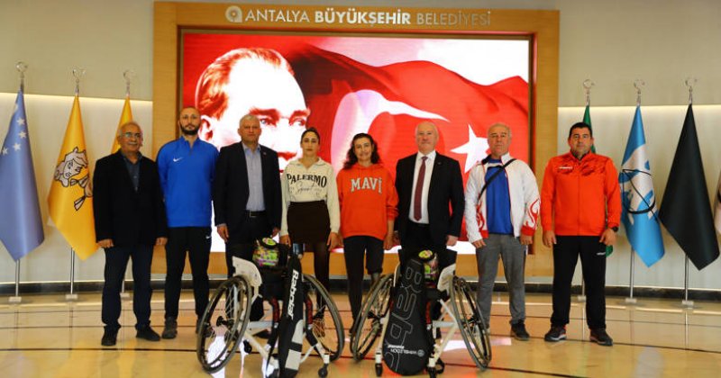 Büyükşehir Belediyesi Engelli Milli Sporculara Ekipman Desteği Sağladı