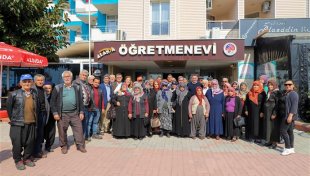 Alanya belediyesi’nin yaşlılara yönelik kale gezisi etkinlikleri devam ediyor