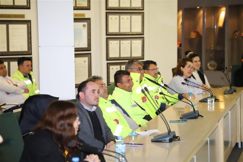 Alanya belediyesi personele ilk yardım eğitimi