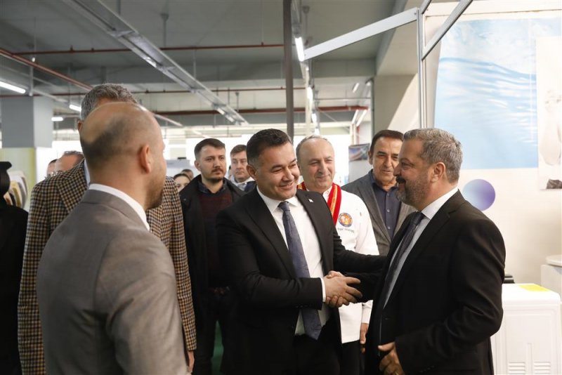 Alanya’da bir ilk daha! - cuma pazarı’nda dev fuar ve gastro alanya yarışması kapılarını açtı