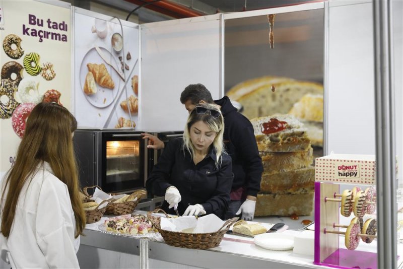 Alanya’da bir ilk daha! - cuma pazarı’nda dev fuar ve gastro alanya yarışması kapılarını açtı