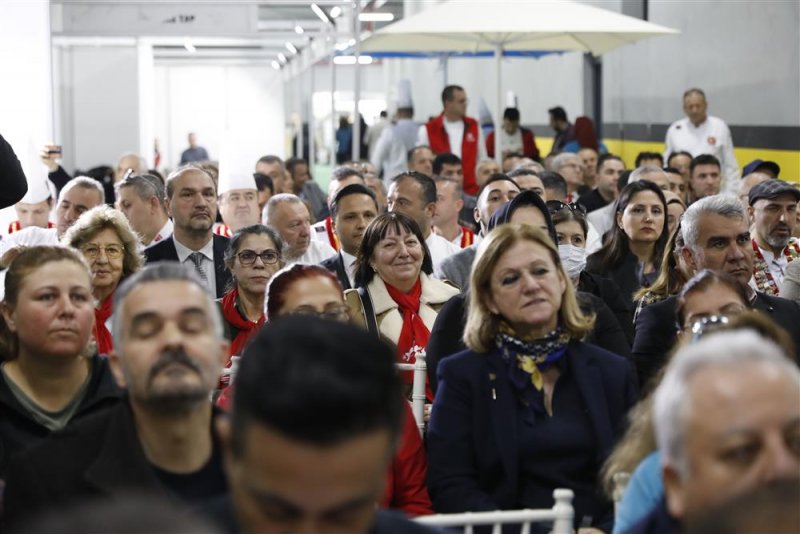 Alanya’da bir ilk daha! - cuma pazarı’nda dev fuar ve gastro alanya yarışması kapılarını açtı