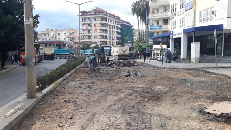 Başkent kavşağı ile yunus  emre caddesi arası yenileniyor