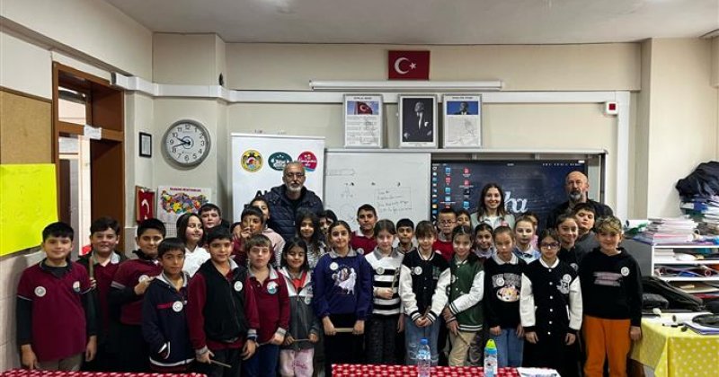 Eko okullarda atıksız yaşam ve atıkların geri kazanımı eğitimi düzenleniyor
